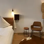 Minimal Hostel